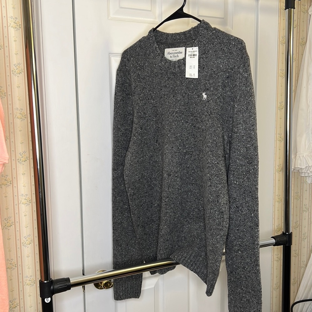Abercrombie & fitch mens crew neck sweater, size Large
